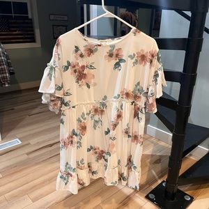 Bridal dress size medium never worn!